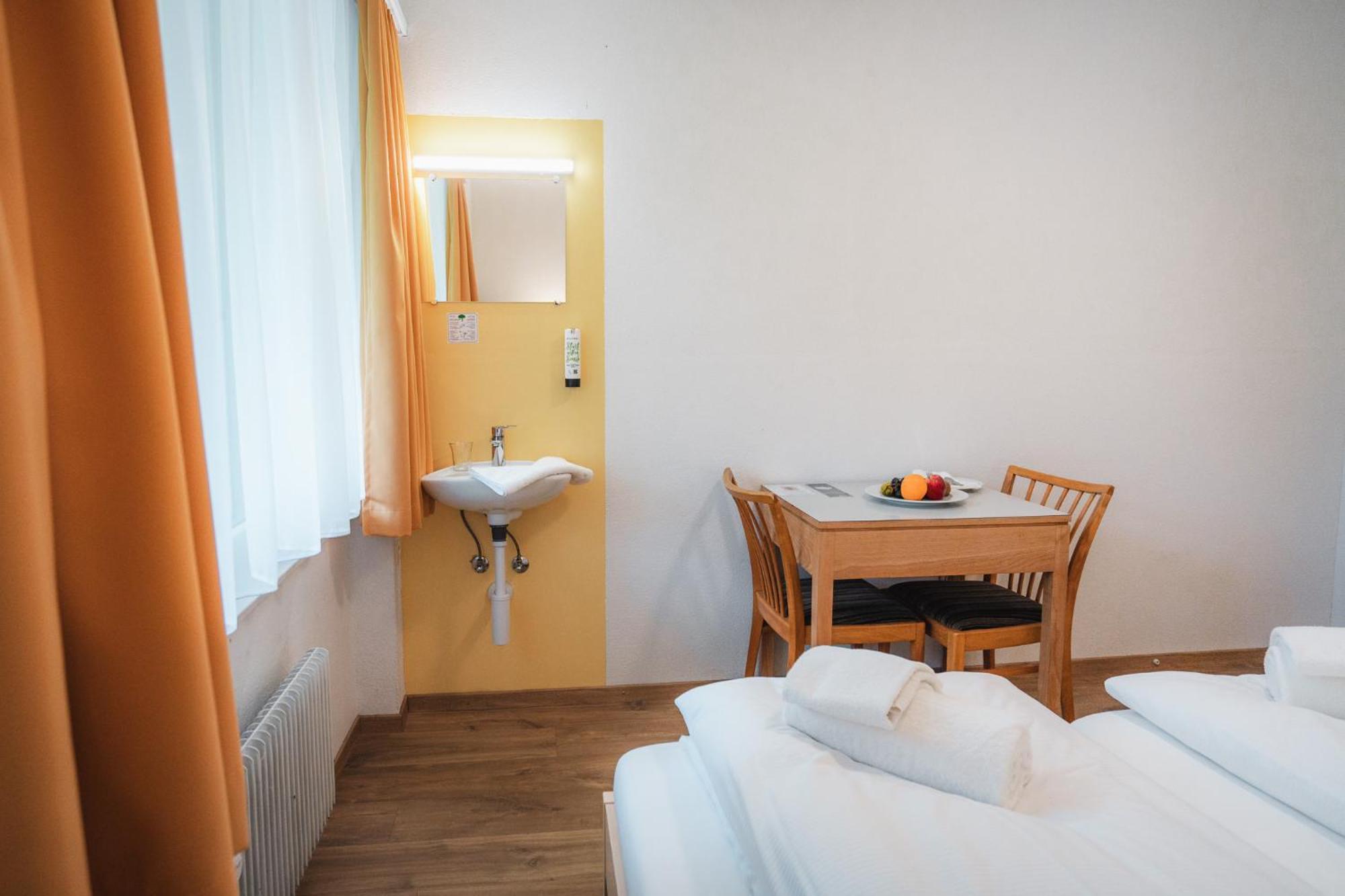 B&B Haus Schoenstatt Contactless- Check-In Brig Zewnętrze zdjęcie